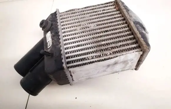 Renault Scenic I Intercooler radiator 8200047162 867634c