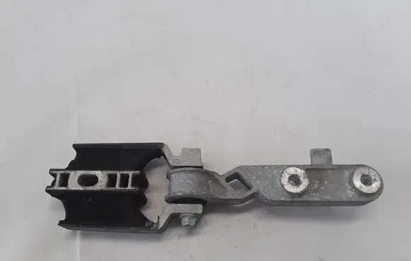 Volvo XC90 Engine mount bracket 31359890