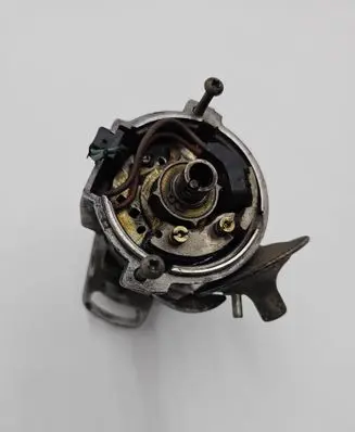 Mercedes-Benz W123 Spark distributor 8isf12100 54403466 41837m4384