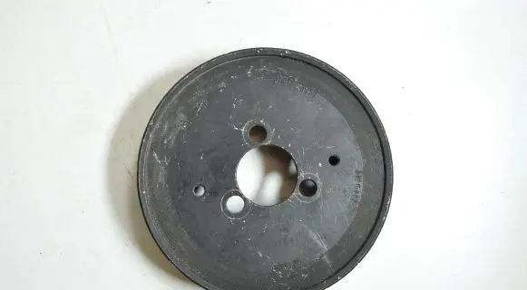 Audi A4 S4 B7 8E 8H Water pump pulley 059121031J