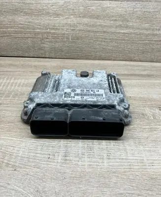 Skoda Fabia Mk2 (5J) Engine control unit/module 03G906021LB 0281013238