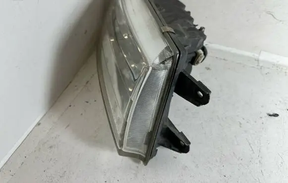 Mitsubishi Space Wagon Headlight/headlamp