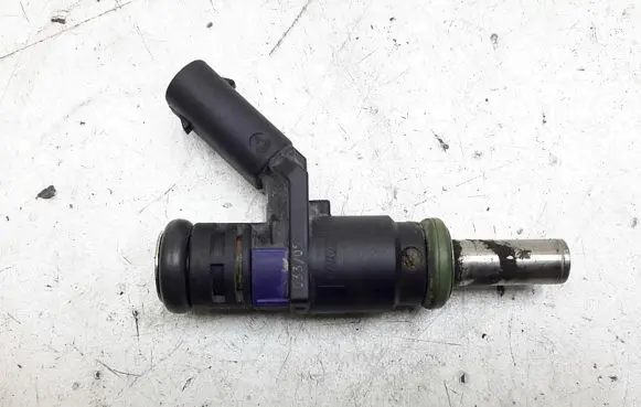 Mercedes-Benz A W169 Fuel injector A0000788749