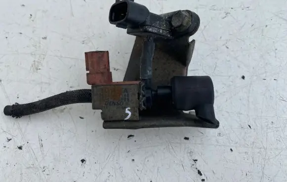 Toyota Corolla Verso E121 Turbo solenoid valve 2586064140
