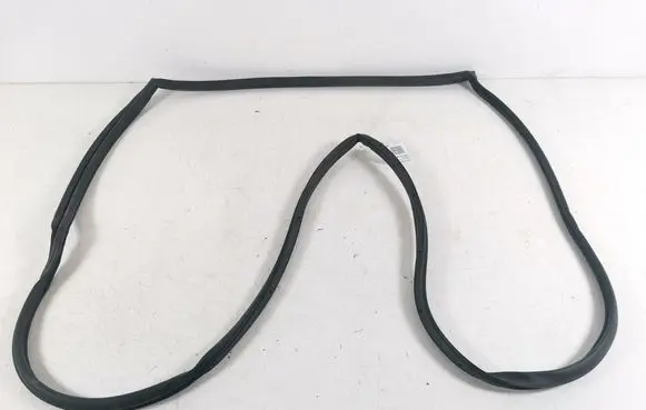 Toyota Corolla Verso E121 Rubber seal rear door 67872-13150