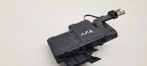BMW 7 E65 E66 Fuse module 61138387568 10688710