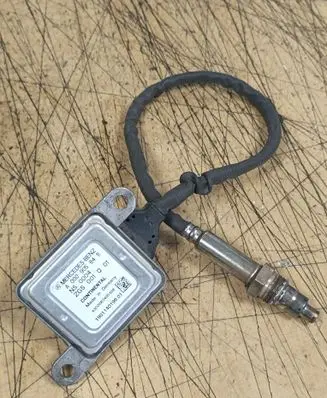 Mercedes-Benz S W222 Lambda probe sensor A0009058411