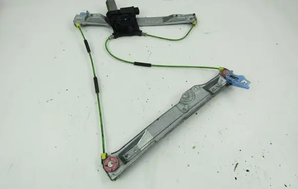Opel Corsa D Front door window regulator with motor 