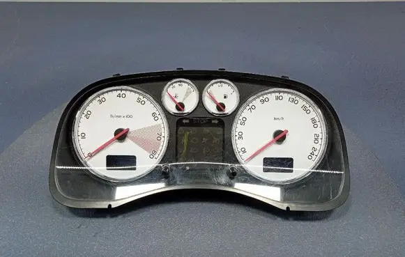 Peugeot 307 Speedometer (instrument cluster) 9661323080