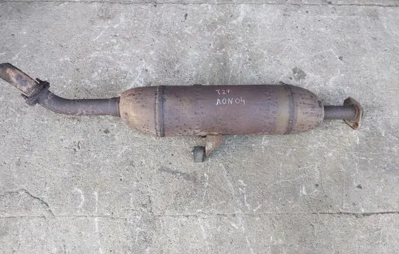 Toyota Avensis T270 Middle muffler/silencer 10N04