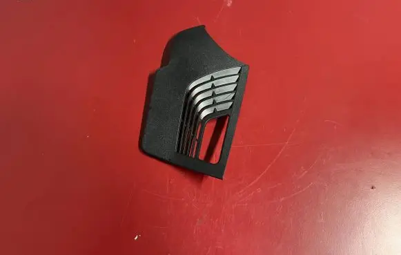 (D)pillar trim (top)