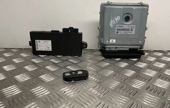 BMW 3 E90 E91 Engine ECU kit and lock set 8510832 9237047