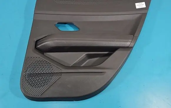 Dacia Duster III Coupe rear side trim panel 829009784R IMPRK1569602