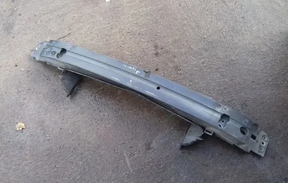 Volvo V70 Front bumper cross member 08652097
