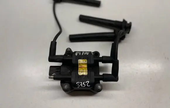 Mini Cooper Hatch Hardtop High voltage ignition coil 2122435