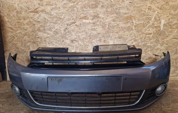 Volkswagen Golf VI Front bumper 