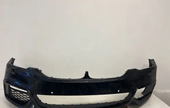 BMW 5 G30 G31 Front bumper 8064928 727584