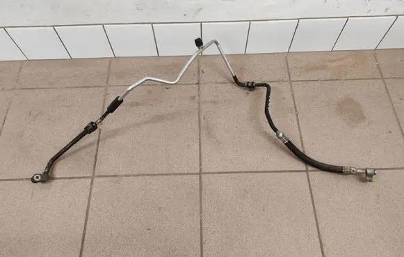 Audi A2 Air conditioning (A/C) pipe/hose 8Z1260713A