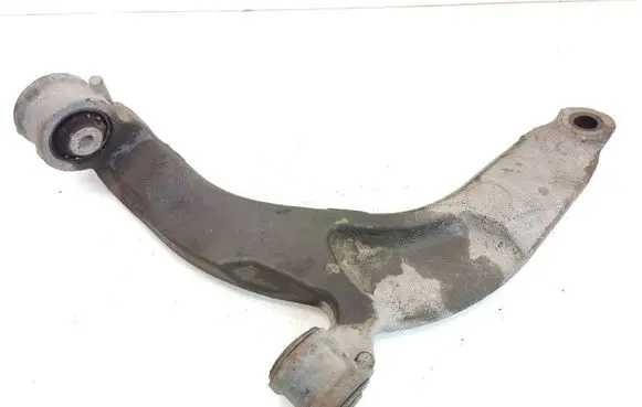 Volkswagen Transporter - Caravelle T5 Front lower control arm/wishbone 7E0407165B