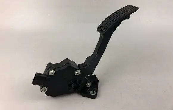 Subaru Forester SG Accelerator throttle pedal 36010SA060