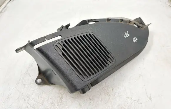 BMW 3 E36 Parcel shelf speaker 8146526