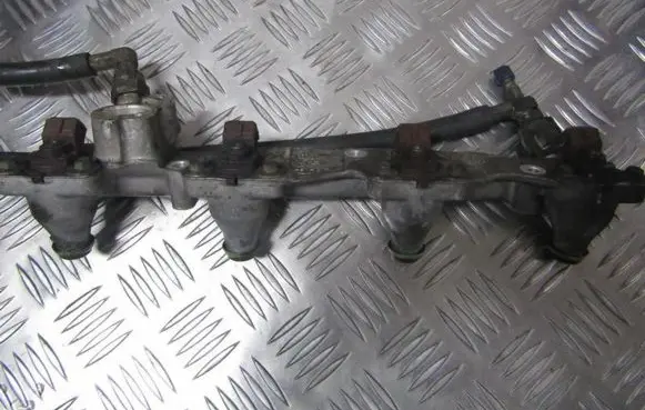 Ford Mondeo MK I Fuel main line pipe 938f9d280ca 938f-9d280-ca