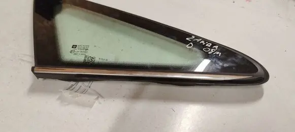 Opel Zafira B Front triangle window/glass 43R007951 E000255