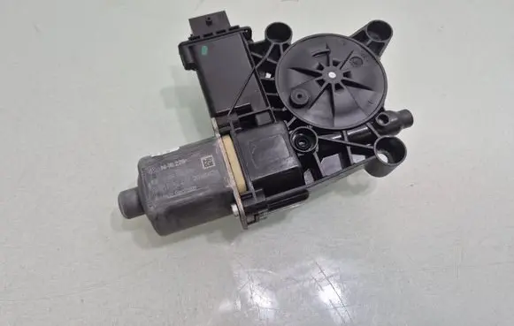 Alfa Romeo Stelvio Front door window regulator motor 0130822069
