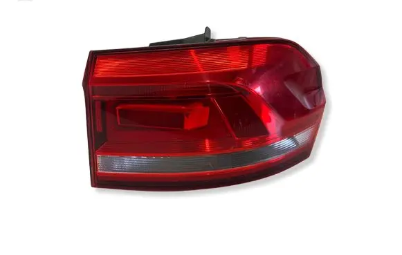 Volkswagen Touran III Rear/tail lights 5TA945096A L90084784