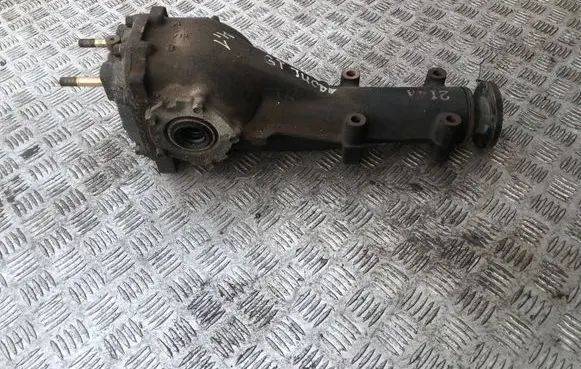Subaru Impreza I Rear differential