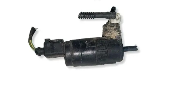 Volkswagen Tiguan Windscreen/windshield washer pump 1K6955651