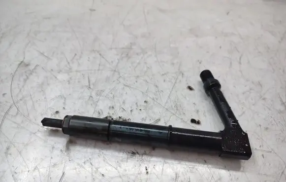 Nissan Navara D22 Fuel injector