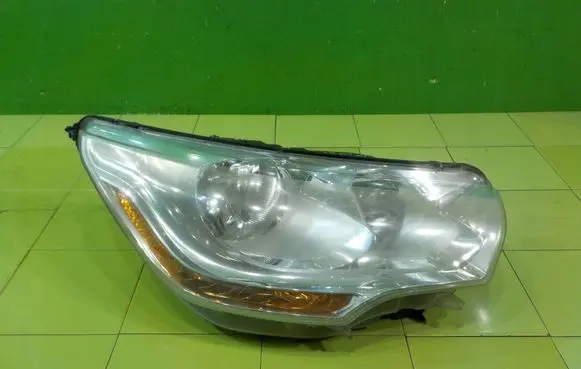 Citroen DS4 Headlight/headlamp 9674903680