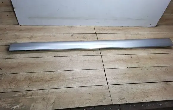 Mercedes-Benz E W211 Sill A2116900240 00009744 0008003313