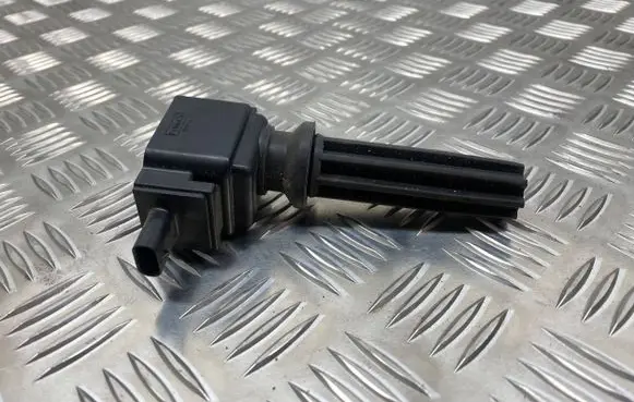 Ford Focus High voltage ignition coil CM5E12A366CA
