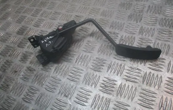 Opel Agila A Accelerator throttle pedal 9204284