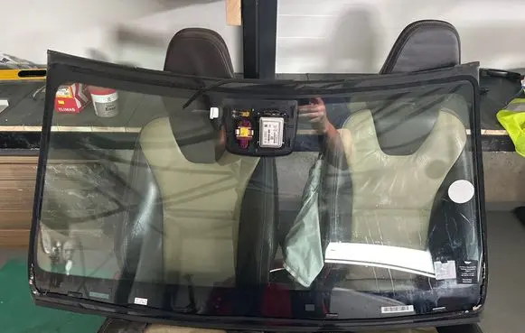 Mercedes-Benz GLC C253 Front windscreen/windshield window 