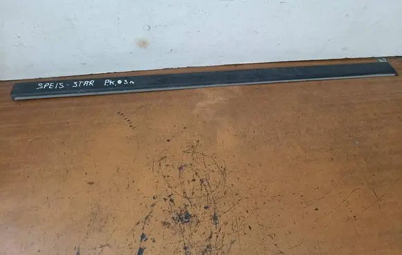 Mitsubishi Space Star Front door trim (molding) 914279