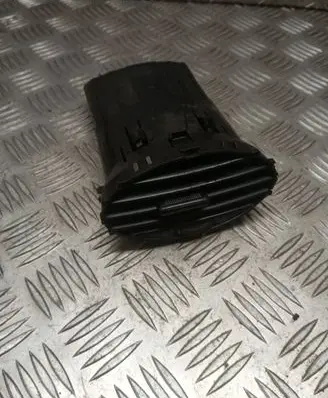 Ford Focus Dashboard side air vent grill/cover trim 6N41A014L21