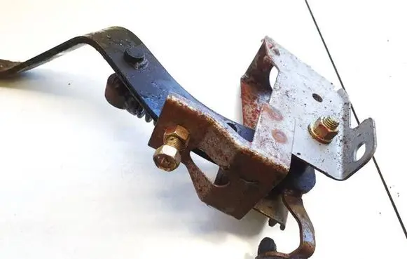 Mitsubishi Pajero Sport I Clutch pedal 