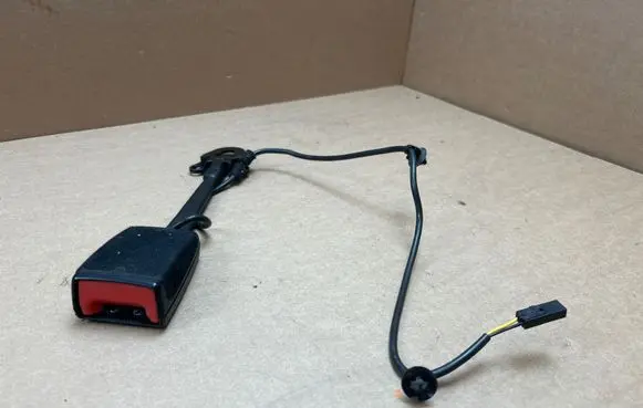 Porsche Cayenne (92A) Front seatbelt buckle 7P0857755