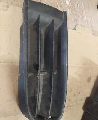 Volkswagen Polo Front bumper lower grill 6Q0853665