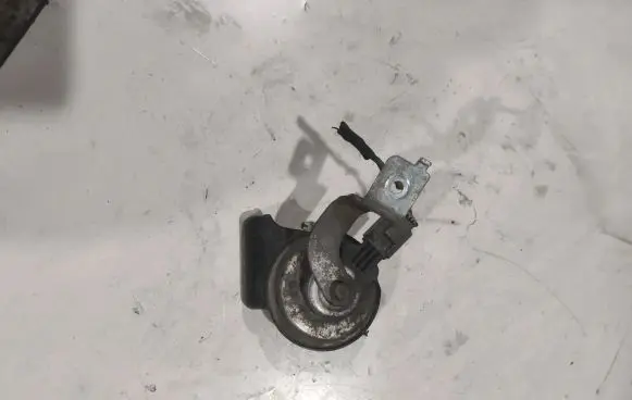 Mercedes-Benz C W204 Horn signal A0065429220 02400HZ