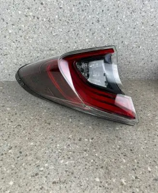 Toyota C-HR I Rear/tail lights 81560F431 17765F 21032019