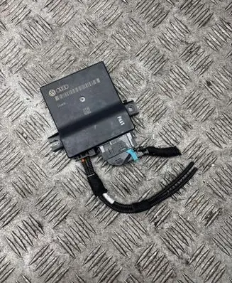 Audi A6 S6 C6 4F Gateway control module 4L0907468B 4L0910468A
