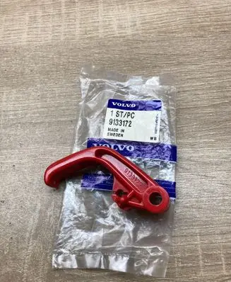 Volvo 940 Engine bonnet (hood) release handle 9133172