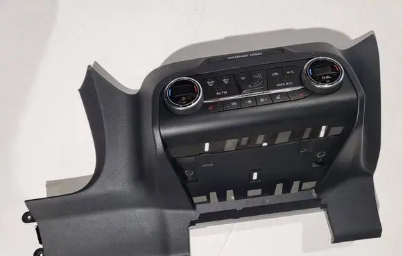 Dashboard lower bottom trim panel