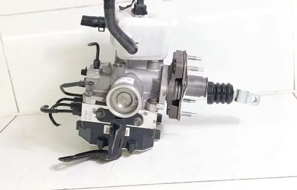 KIA Niro Master brake cylinder 58500G5400
