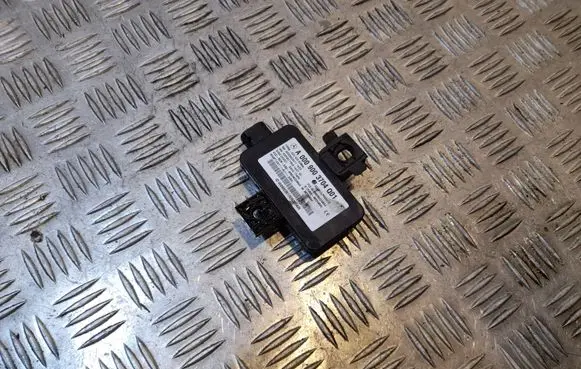 Mercedes-Benz CLA C117 X117 W117 Tire pressure control unit A0009003704