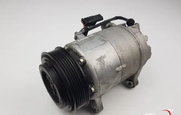 BMW X1 F48 F49 Air conditioning (A/C) compressor (pump) 9295050